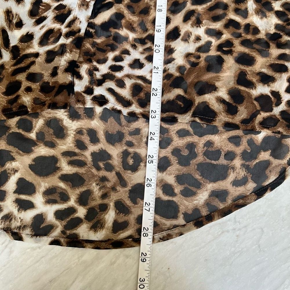 Ambiance Leopard High Low Button Blouse size M - Picture 6 of 6